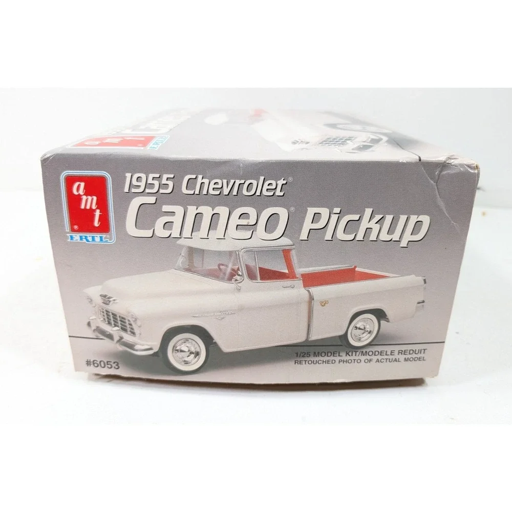 1955 Chevrolet Cameo Pickup 1/25 AMT ERTL Model Kit NEW Unbuild some Box Wear